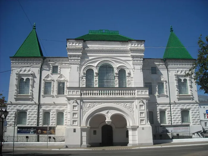 01-21-6rd70c-romanovskiy-muzey.cd9f7e96